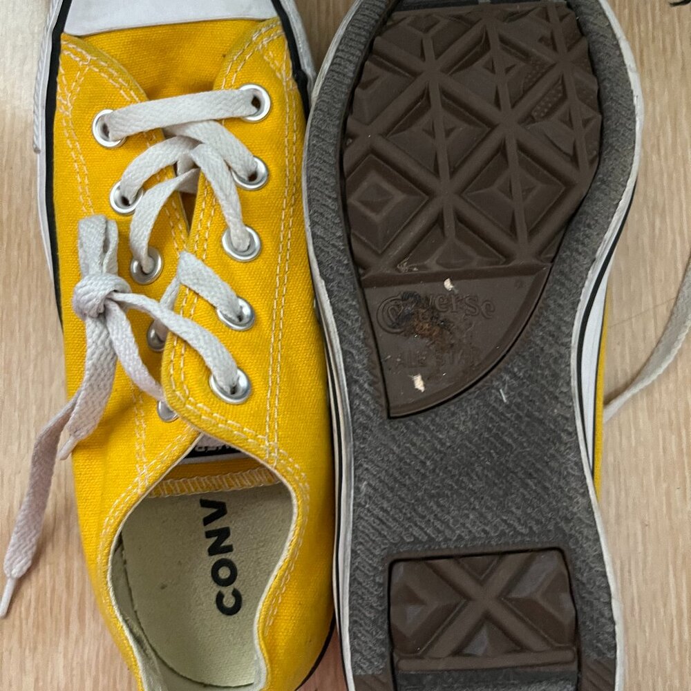 EUC CTAS Converse Low 'Lemon Chrome' - 130129F (4M / 6W) - Picture 6 of 6